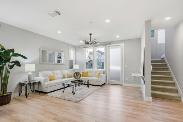 1427 Lavender Loop, Milpitas, CA 95035