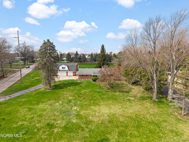 6460 N River Road, Waterville, OH 43566