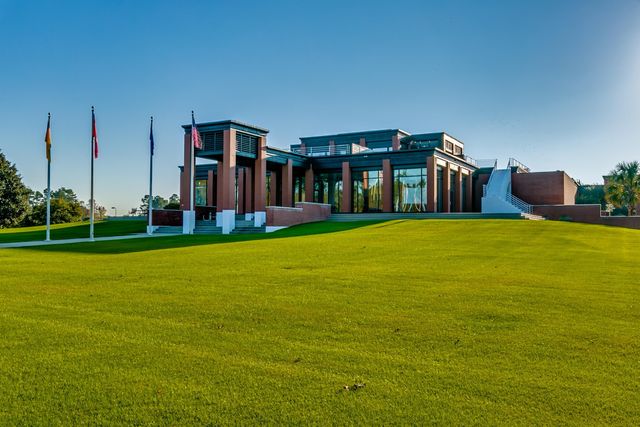 1834 Wood Stork Dr., Conway, SC 29526