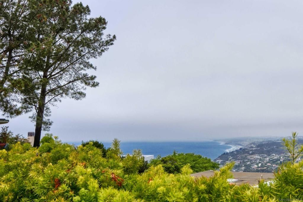 Image 21 of property listing at 7231 Rue MIchael, La Jolla, CA 92037