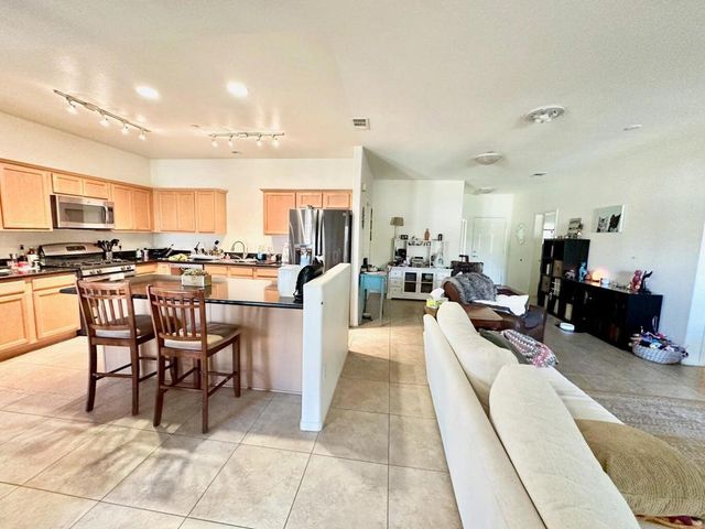 30353 Crown Street 104, Cathedral City, CA 92234