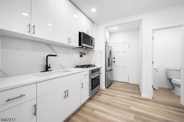 149 Summer Ave, Hillside Twp., NJ 07205