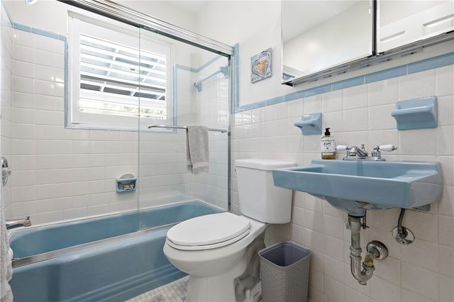 2145 30th Avenue, Vero Beach, FL 32960