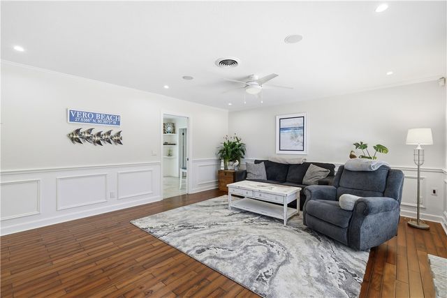 2145 30th Avenue, Vero Beach, FL 32960