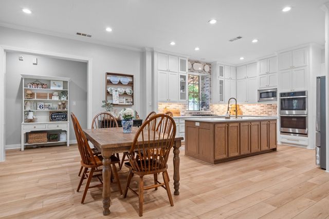 4804 Aurora Court, Flower Mound, TX 75028