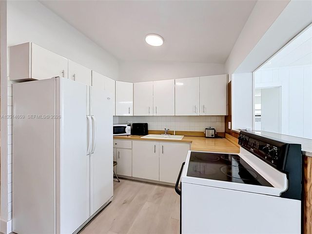 5930 NW 24th Court, Margate, FL 33063