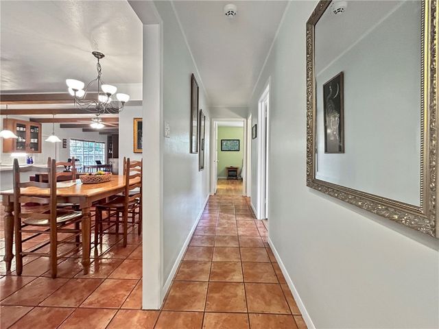 1617 Rose Dr, Alice, TX 78332