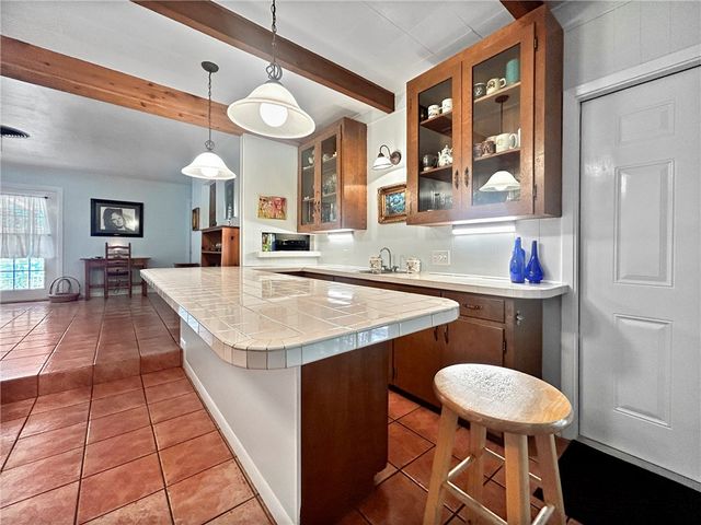 1617 Rose Dr, Alice, TX 78332