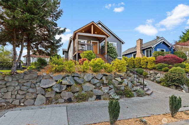 3019 Garlough Avenue SW, Seattle, WA 98116