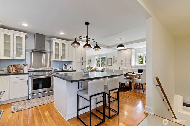 3019 Garlough Avenue SW, Seattle, WA 98116