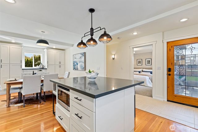 3019 Garlough Avenue SW, Seattle, WA 98116