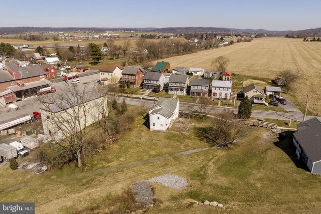51 STEVENS RD, Stevens, PA 17578