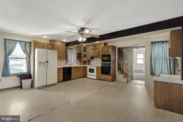 51 STEVENS RD, Stevens, PA 17578