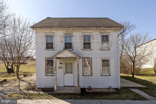 51 STEVENS RD, Stevens, PA 17578