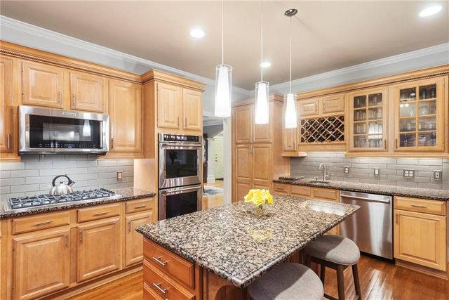 820 Wesley Oak Road, Sandy Springs, GA 30328