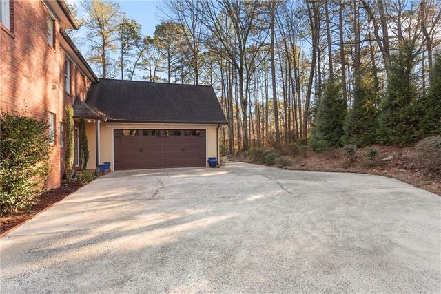 820 Wesley Oak Road, Sandy Springs, GA 30328