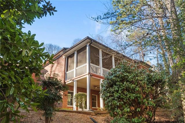 820 Wesley Oak Road, Sandy Springs, GA 30328