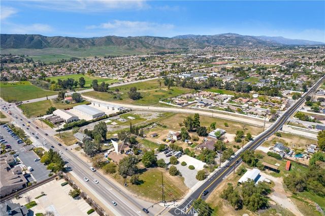 24585 Adams Avenue, Murrieta, CA 92562