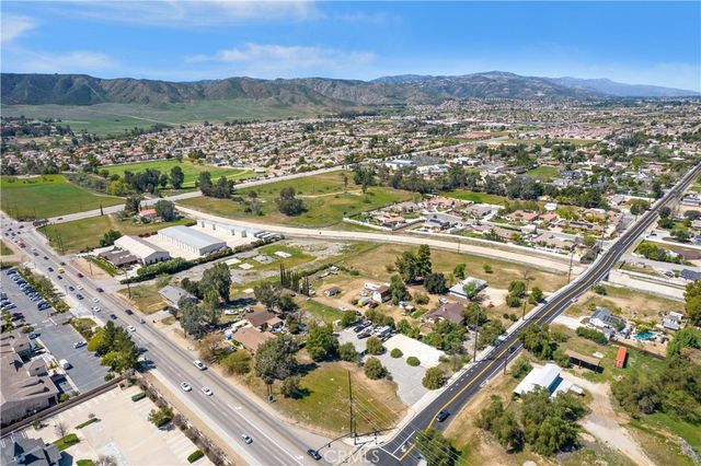 24585 Adams Avenue, Murrieta, CA 92562