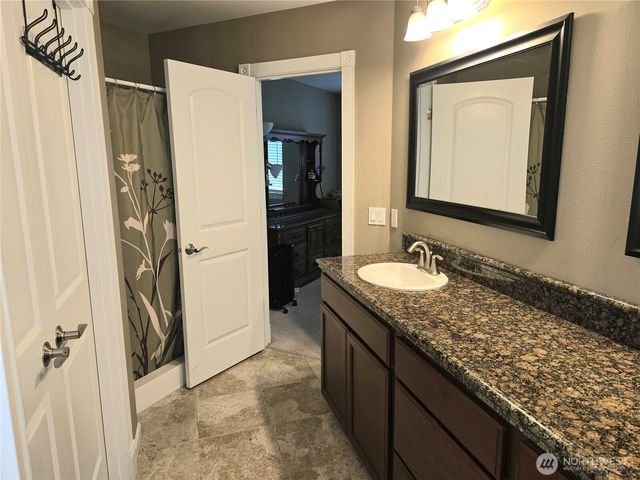 954 Rustic Way, Aberdeen, WA 98520