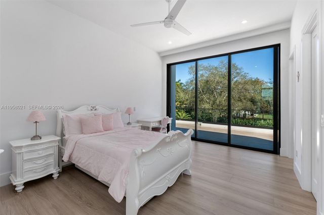 9525 SW 95th Ct, Miami, FL 33176