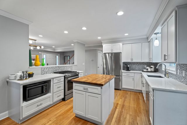 3 Arrowhead Road, Madison, CT 06443