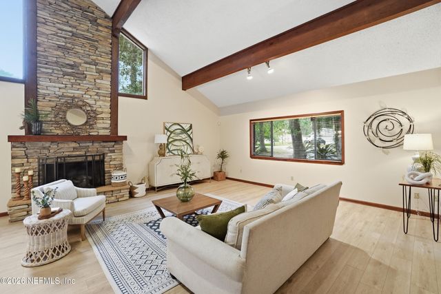 12852 LONGVIEW Drive W, Jacksonville, FL 32223