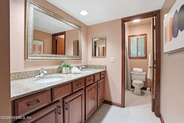 12852 LONGVIEW Drive W, Jacksonville, FL 32223