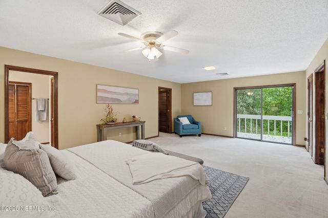 12852 LONGVIEW Drive W, Jacksonville, FL 32223