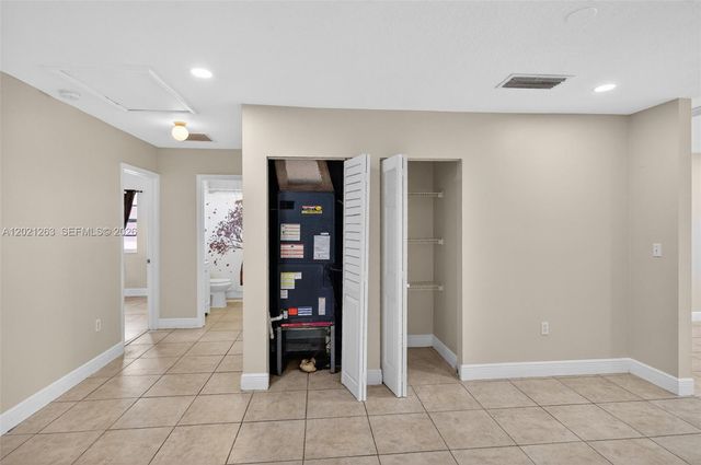 2620 NW 15th St, Fort Lauderdale, FL 33311