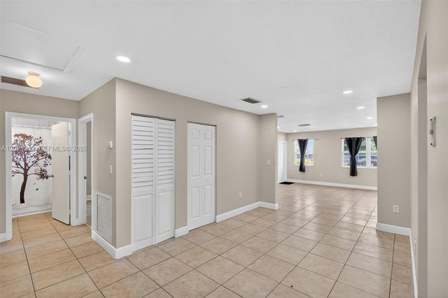 2620 NW 15th St, Fort Lauderdale, FL 33311