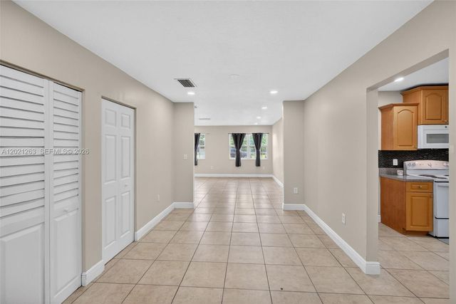 2620 NW 15th St, Fort Lauderdale, FL 33311