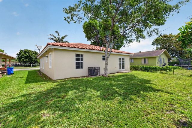 2620 NW 15th St, Fort Lauderdale, FL 33311