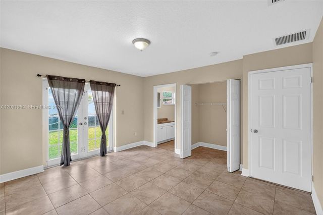 2620 NW 15th St, Fort Lauderdale, FL 33311