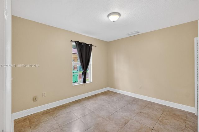 2620 NW 15th St, Fort Lauderdale, FL 33311