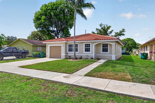 2620 NW 15th St, Fort Lauderdale, FL 33311