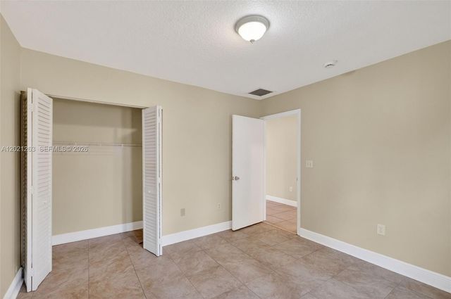 2620 NW 15th St, Fort Lauderdale, FL 33311
