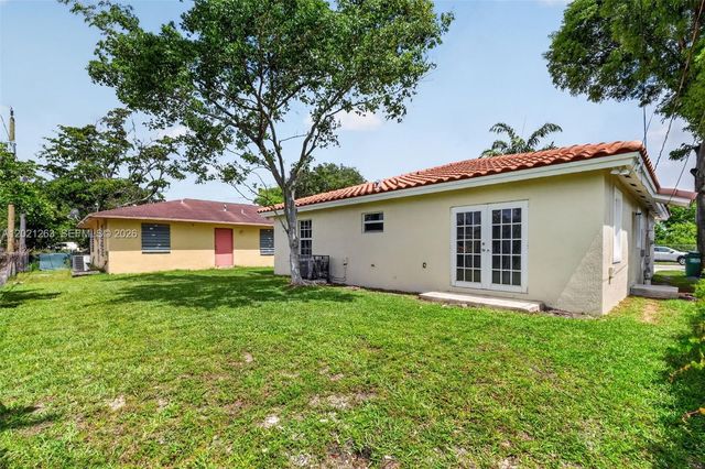 2620 NW 15th St, Fort Lauderdale, FL 33311