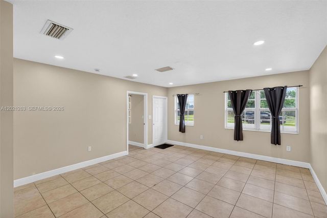 2620 NW 15th St, Fort Lauderdale, FL 33311