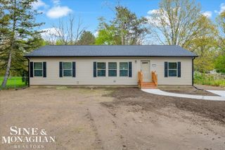 2060 Washington Street, Algonac, MI 48001