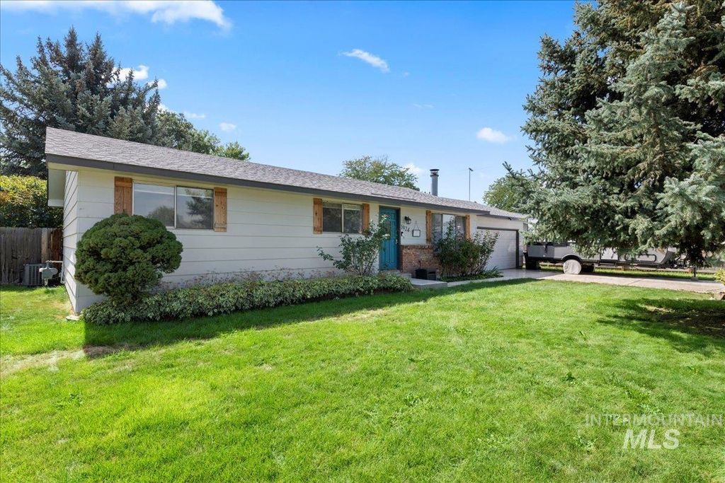 1924 E Cherry, Caldwell, ID 83605