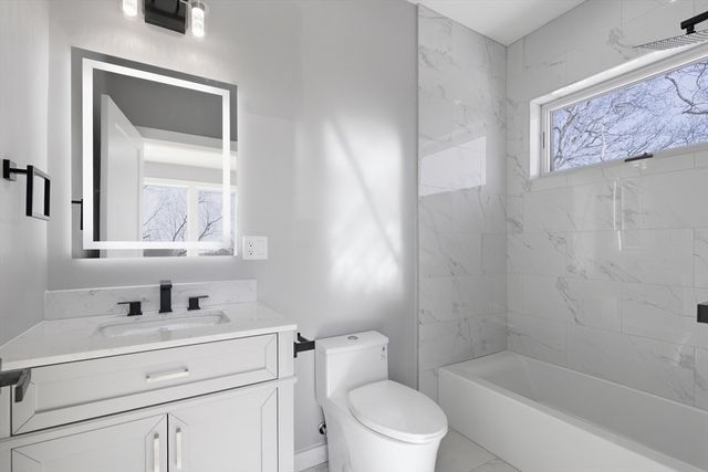 59 Packards Ln 5, Quincy, MA 02169