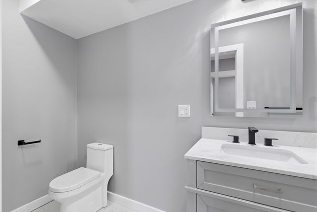 59 Packards Ln 5, Quincy, MA 02169