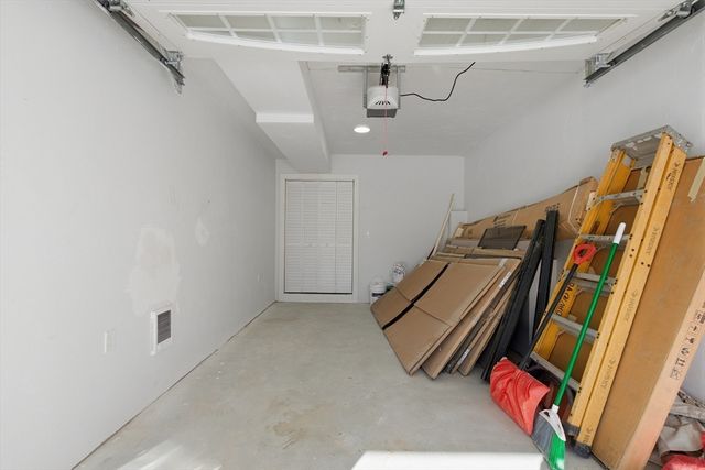 59 Packards Ln 5, Quincy, MA 02169