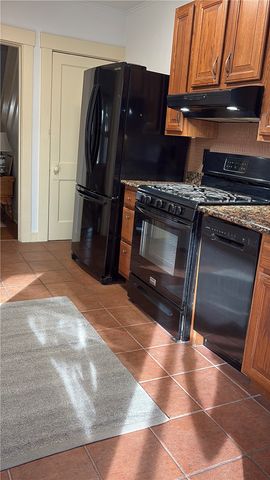 942 Kennebec, Greenfield, PA 15217