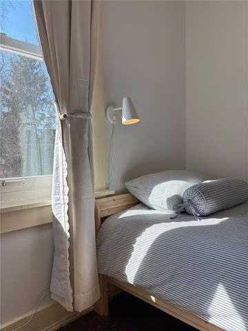 942 Kennebec, Greenfield, PA 15217