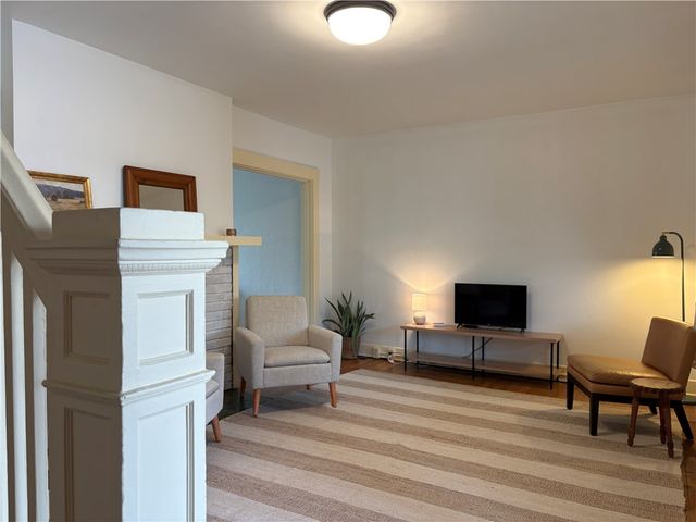 942 Kennebec, Greenfield, PA 15217