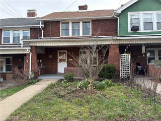 942 Kennebec, Greenfield, PA 15217