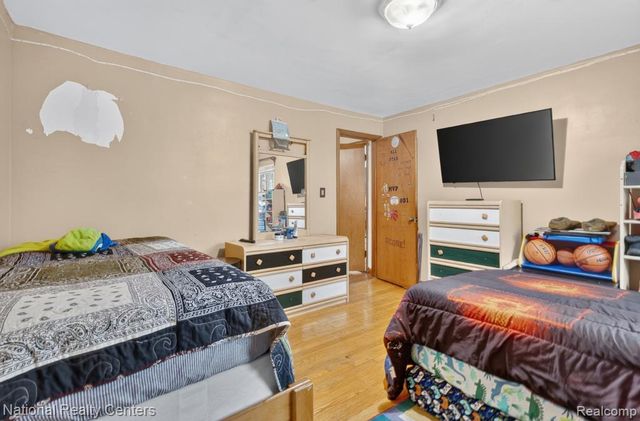 24644 Edgemont Drive, Southfield, MI 48033