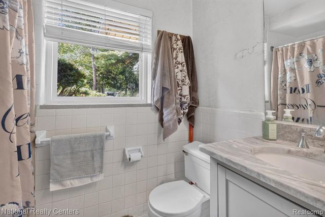 24644 Edgemont Drive, Southfield, MI 48033
